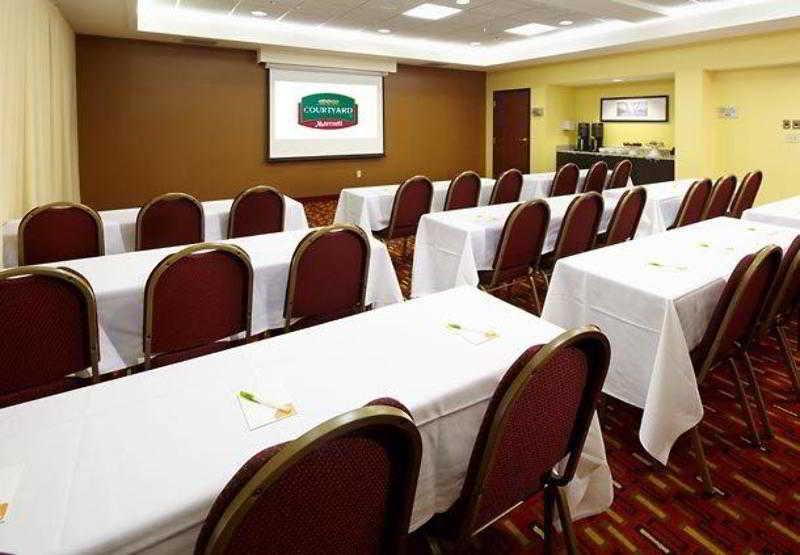 Courtyard By Marriott Tulsa Central Екстер'єр фото